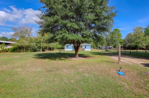 16447 Weaver Ln, Conroe TX  77303-4221 exterior