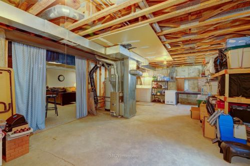 785 Burning Trl, Carol Stream IL  60188-9187 exterior