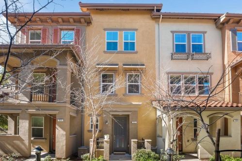 512 Rialto Pl, San Jose, CA 95128-5167