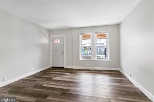 228 Pine St, Lancaster PA  17603-3435 exterior