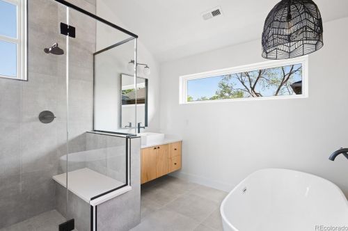 1061 Leyden St, Denver CO  80220-4636 exterior