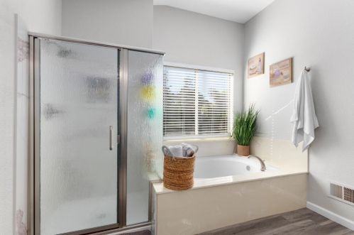 1142 Chaplin Way, Tracy CA  95376-8605 exterior