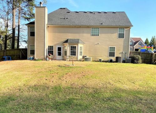2125 Oakridge Ave, Monroe, GA 30656-4569