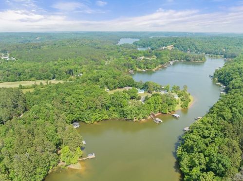 170 Greenock Cv, Toccoa, GA 30577-7065