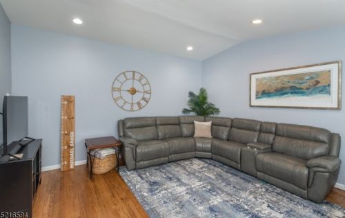 11 Ambler Way, Parsippany, NJ 07054-1401