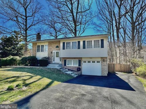 7310 Whitson Dr, Springfield VA  22153-1541 exterior