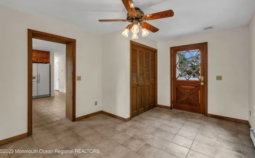 232 Cold Indian Spg Rd, Tinton Falls NJ 07712-3224 exterior