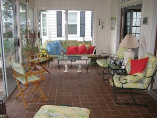 5231 Portage Dr, Vermilion OH  44089-1429 exterior