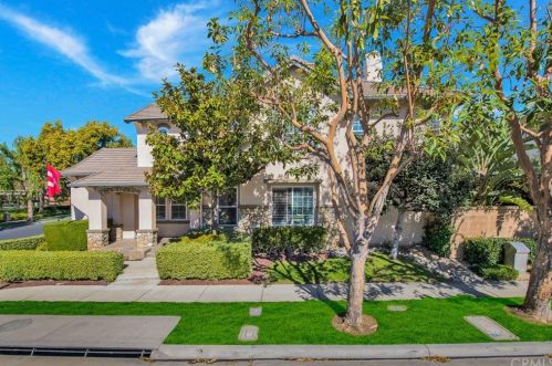 16 Pasadena, Irvine, CA 92602-0901