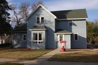 47 Schlieman Ave, Appleton MN  56208-1438 exterior