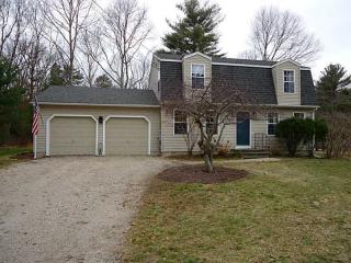 20 Chelsea Farm Dr, Richmond, RI 02898-1221
