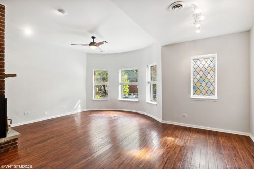 1038 Byron St, Chicago, IL 60613-5008