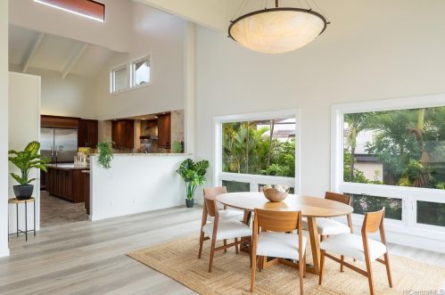 2098 Aliali Pl, Honolulu HI  96821-2601 exterior
