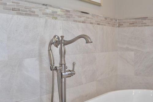 6930 Hunters Knl, Atlanta GA  30328-1763 exterior