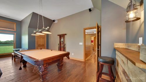 1910 Parkside Dr, Sycamore IL  60178-3315 exterior