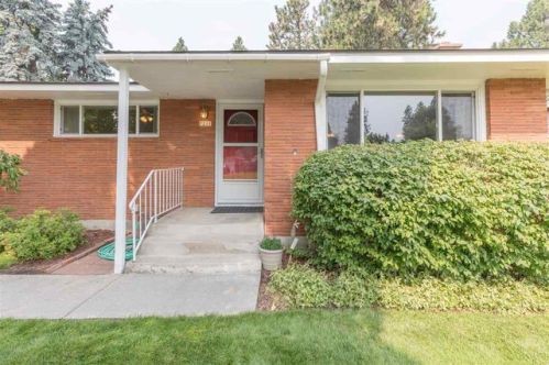 7211 Claney Ct, Spokane, WA 99208-6271
