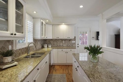 284 Elden Dr, Atlanta GA  30342-2030 exterior