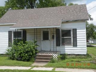 325 Pennsylvania Ave, Belgium, IL 61883-1641