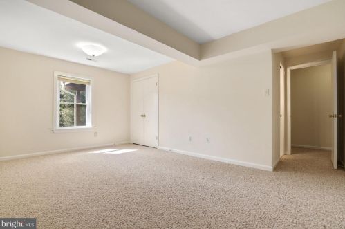 125 Snowy Owl Dr, Silver Spring MD 20901-1656 exterior