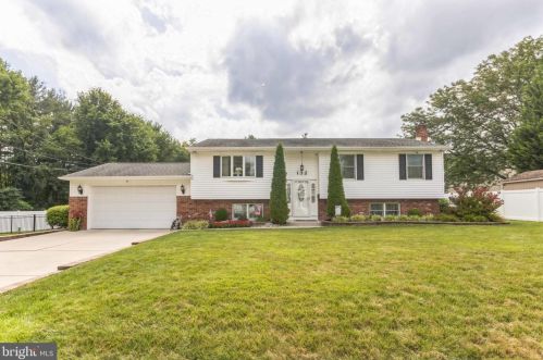 132 Cedar Ave, Gloucester, NJ 08031-1466