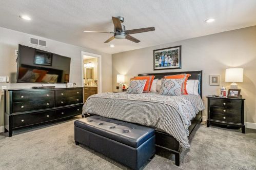 7597 Rosemary Cir, Englewood CO 80112-6421 exterior