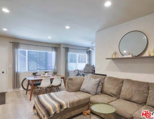 515 Chester St, Glendale, CA 91203-1551