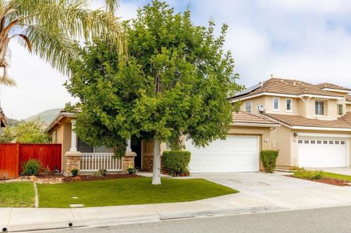 518 Peach Way, San Marcos, CA 92069-6890