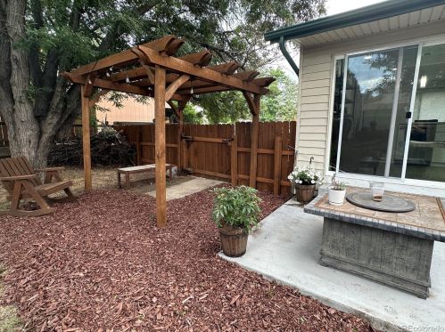 8217 Explorador Calle, Denver CO  80229-5566 exterior