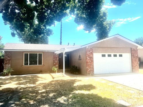1816 Manzanita Dr, Modesto, CA 95355-2920