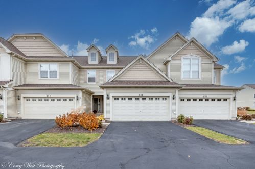 632 Amherst Dr, Sycamore, IL 60178-8915