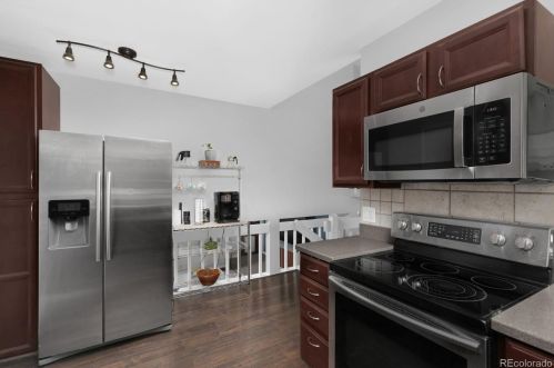 17225 Brown Cir, Aurora CO  80013-2104 exterior