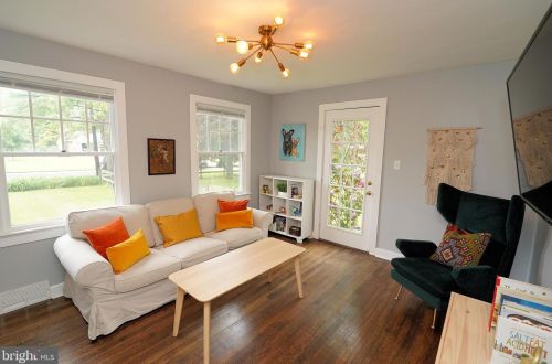 33 Wilder Ave, Princeton NJ  08540-0064 exterior