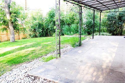 661 Bates Ave, Englewood CO 80113-1663 exterior