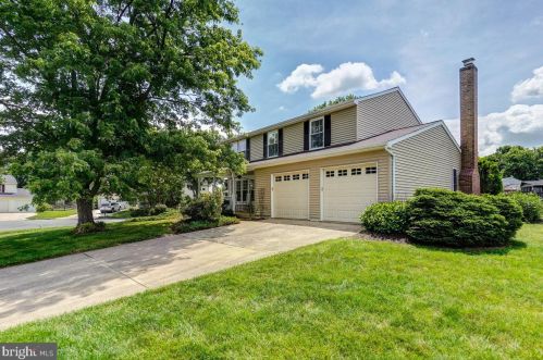 2709 New Ambler Ct, Herndon, VA 20171-2656