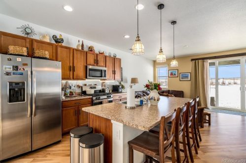 273 Kewaunee Way, Aurora CO 80016-4327 exterior