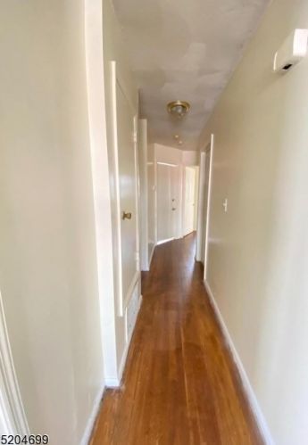 10 Evelyn Ct, Maplewood NJ  07040-3319 exterior