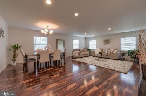 12 Efland Ln, Willingboro, NJ 08046-2213