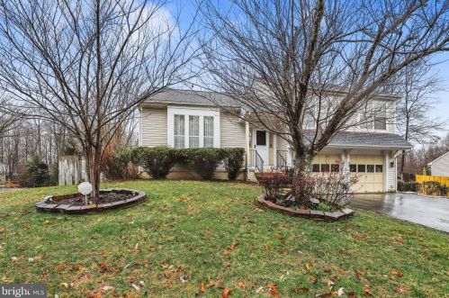 5344 Satterfield Dr, Woodbridge, VA 22193-3408
