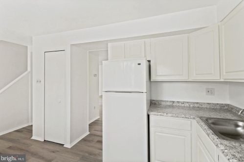 7350 Kerry Hill Ct, Columbia MD  21045-5034 exterior