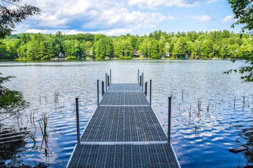 15 Zoski Rd, Hillsboro, NH 03244-6729