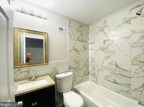 5316 12 St, Philadelphia PA 19122-4003 exterior