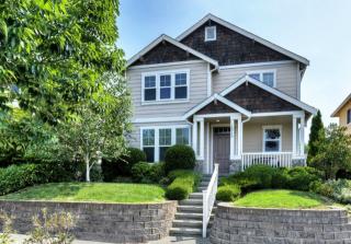 16942 Woodside Dr, Seattle, WA 98058-4205