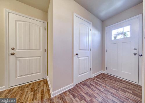 34 Overlook Dr, Hanover PA 17331-7923 exterior