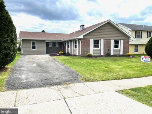22 Pastoral Ln, Willingboro, NJ 08046-2634
