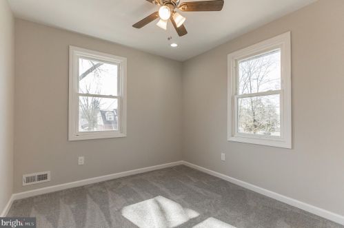 319 Marne Ave, Tavistock NJ 08033-1444 exterior