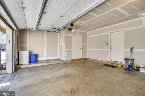 642 Ellsworth Dr, Silver Spring MD 20910-4301 exterior