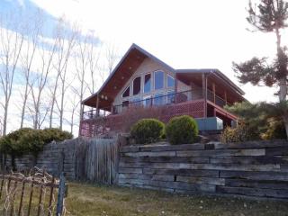 49 Bell Rapids Rd, Hagerman, ID 83332-6039