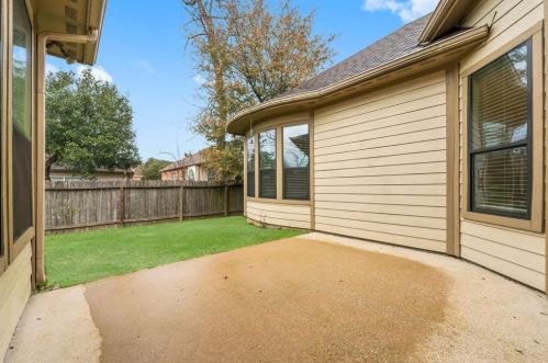 2042 Brodie Ln, Conroe TX  77301-7246 exterior