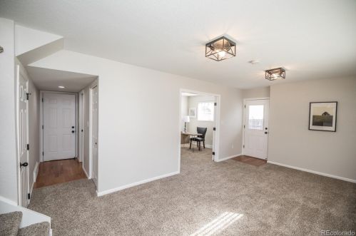 6297 Niagara Ct, Englewood CO 80112-1011 exterior