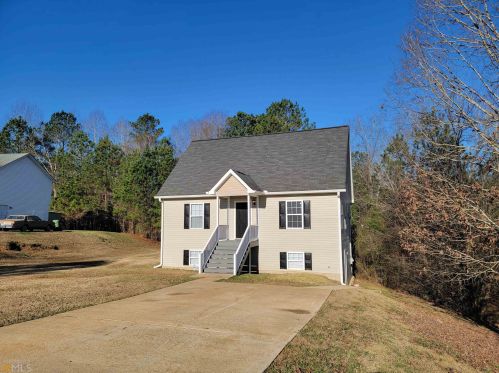 67 Pine Grove Ln, Lagrange, GA 30241-8053